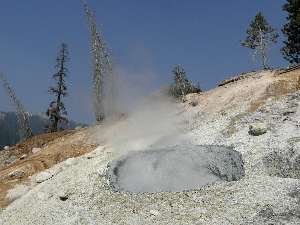 Northern CA Limo Tour - Lassen Volcanic National Park